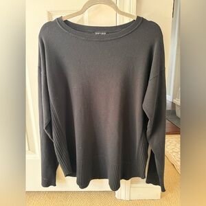 Cable & Gauge Black Crew Neck Sweater large EUC